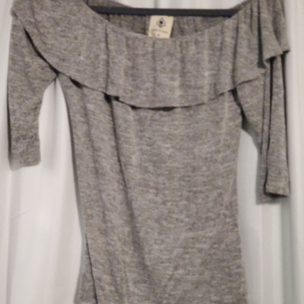 Off shoulder  or on shoulder top